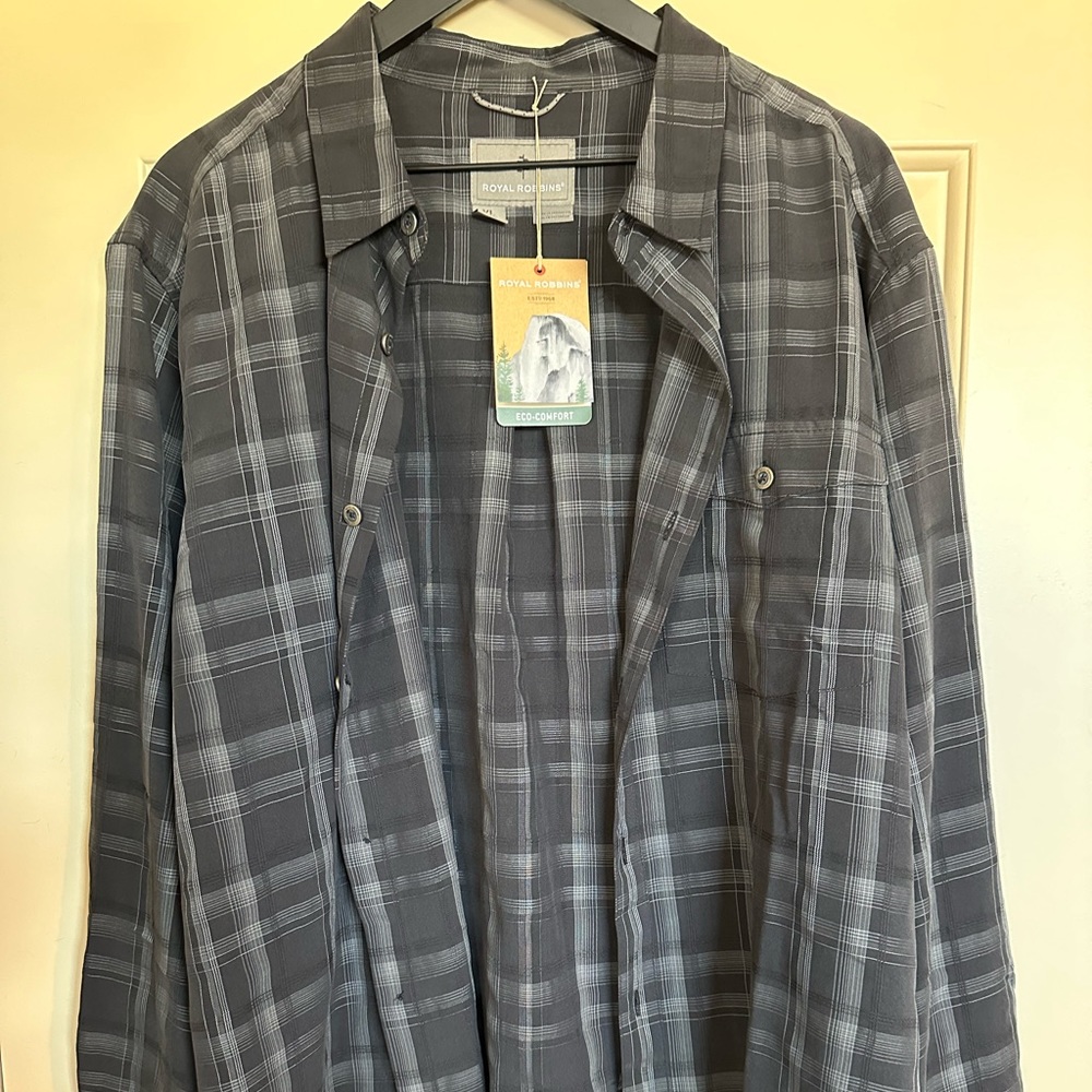 Men’s XL Royal Robbin grey plaid button down